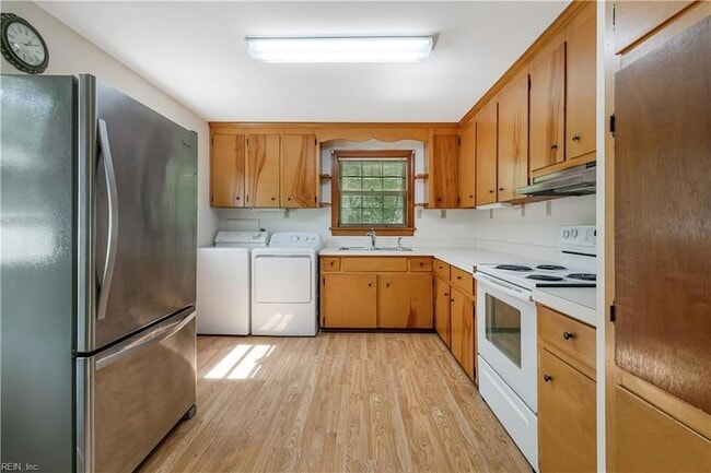 Building Photo - 7466 Corr St