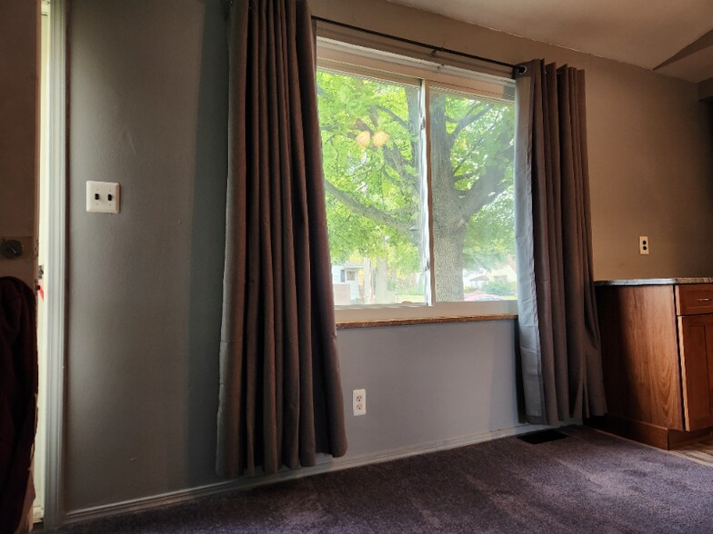 Building Photo - 591 O Connor Ave