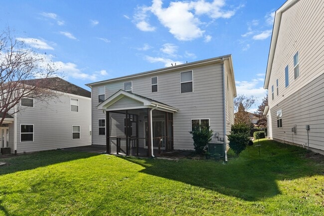 Building Photo - 5023 Lake Grove Blvd