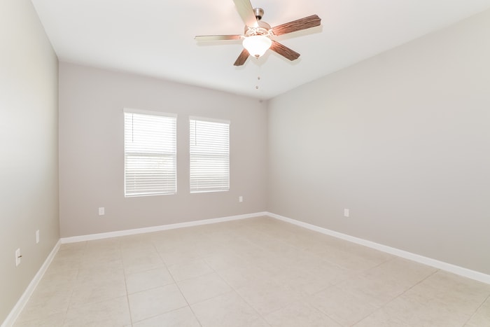 Building Photo - 325 Kenilworth Dr