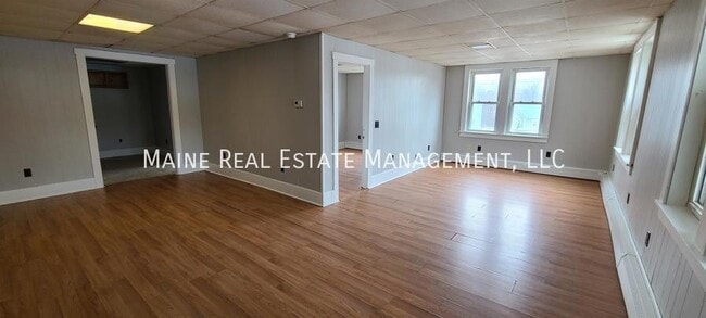Primary Photo - 23 Newport Rd