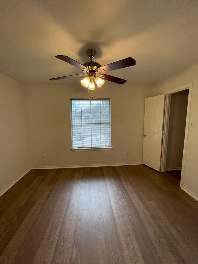 Building Photo - 2926 Loganberry Park Ln