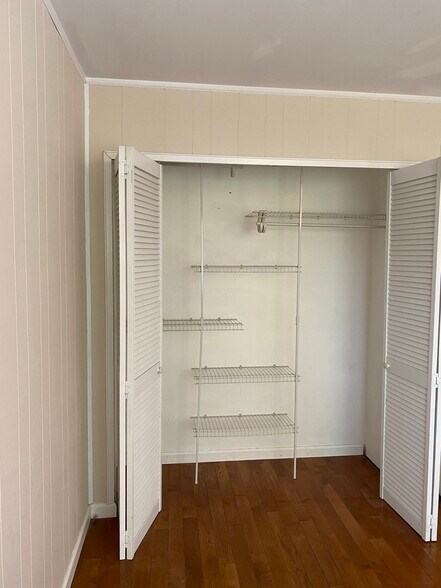 Building Photo - 20 Hillside Terrace