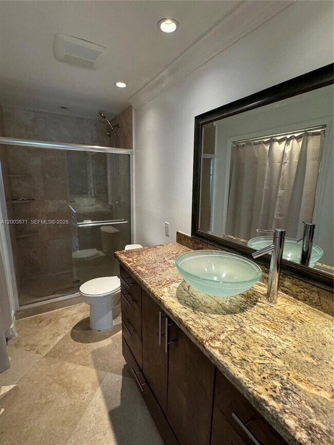 Building Photo - 3920 Woodside Dr