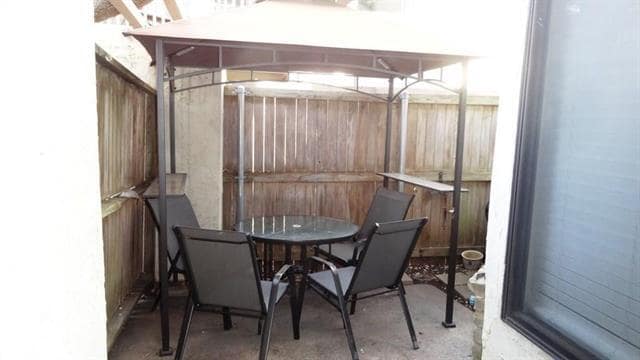 Building Photo - 821 Dublin Dr