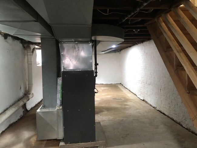 Building Photo - 716 Mulberry St
