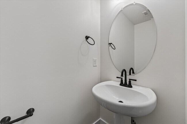 Building Photo - 309 Front Rdg Cir