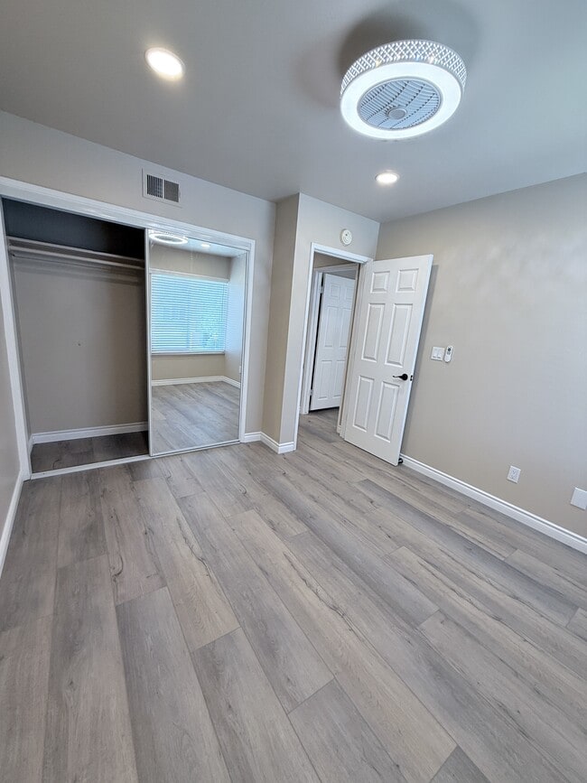 Building Photo - 435 Anacapa Cir