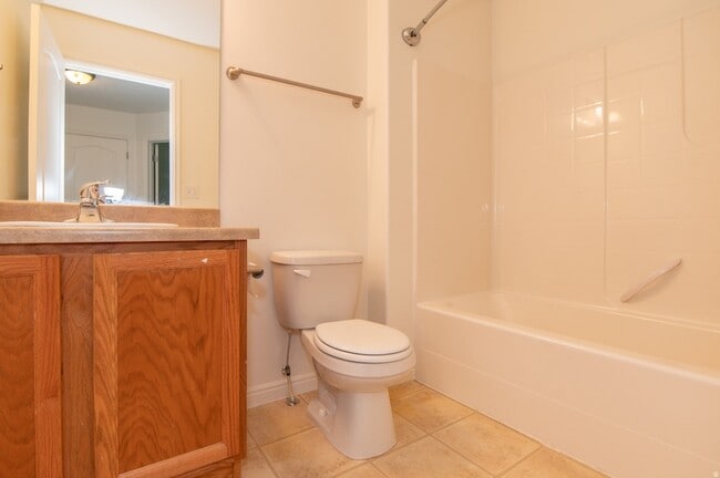 Building Photo - 13533 Venicia Way