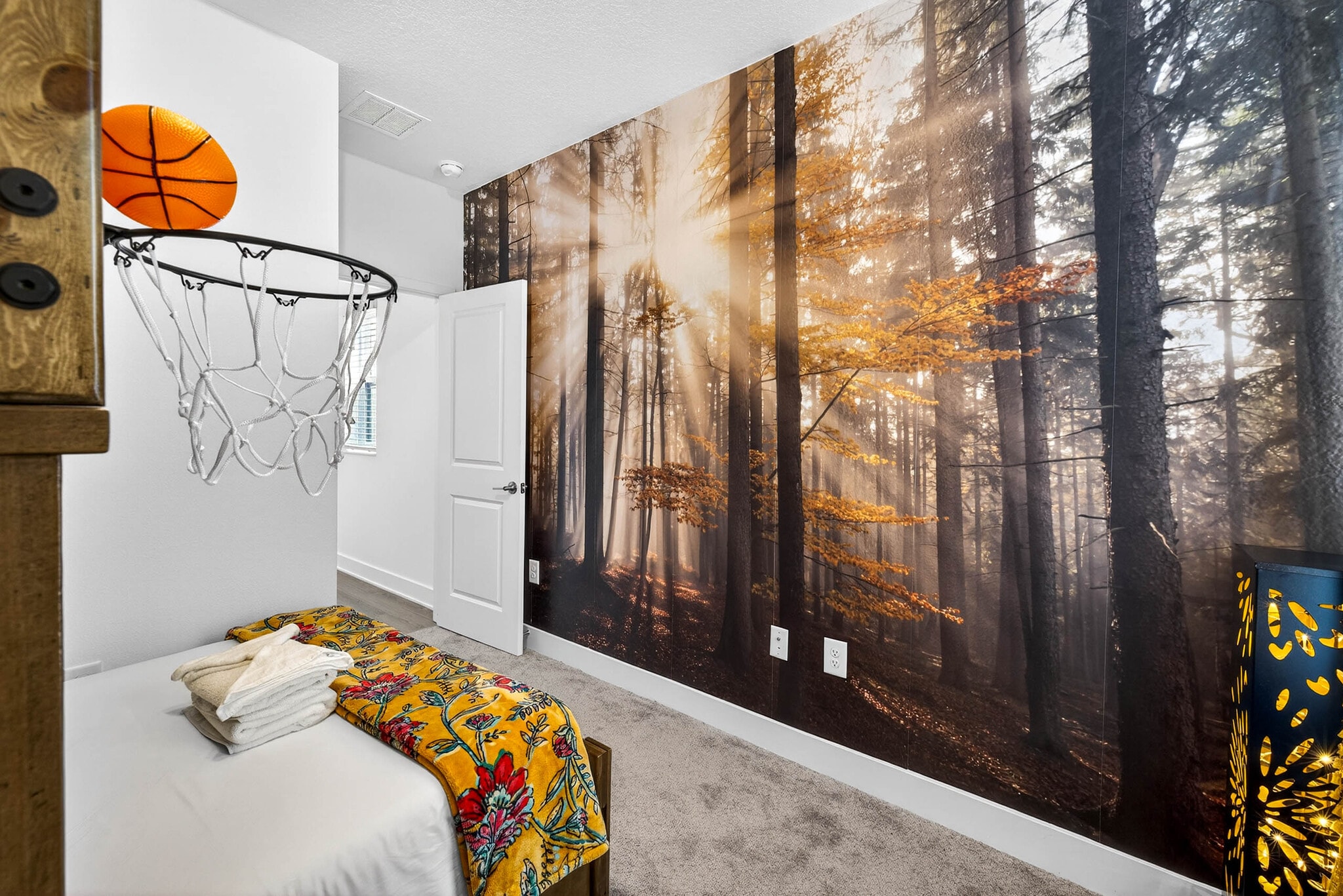 Building Photo - 1734 W Cherry St