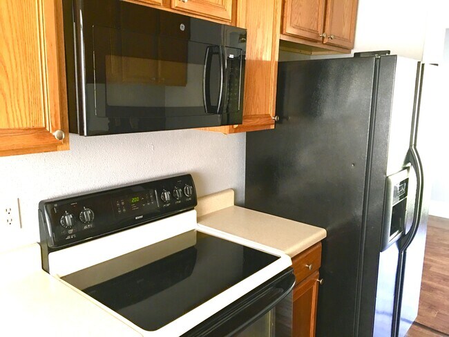 Building Photo - 4110 First View Dr