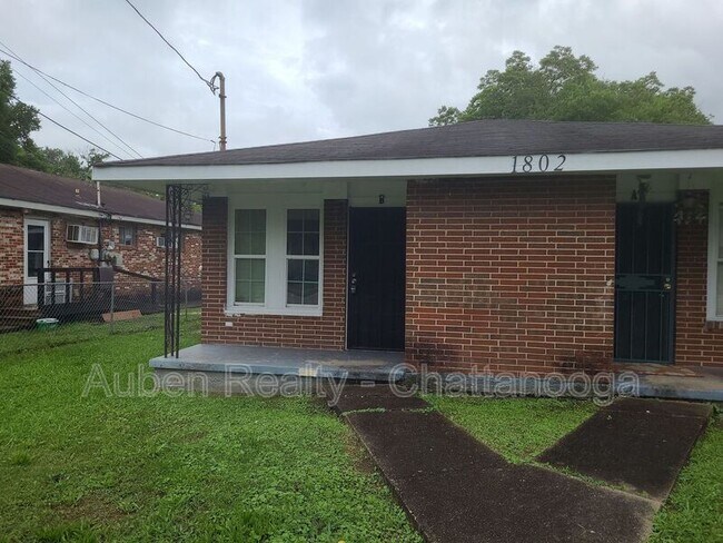 Building Photo - 1802 Wilcox Blvd