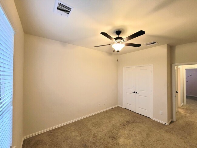 Building Photo - 7506 Amber Village Cir