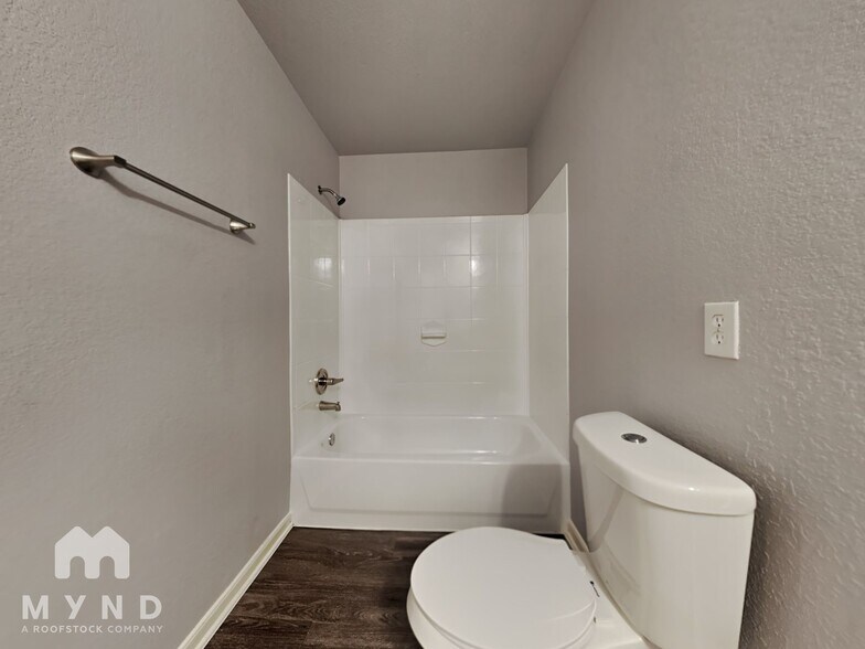 Building Photo - 20811 Bonham Park Ln