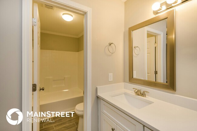 Building Photo - 150 Lazy Hollow Ln