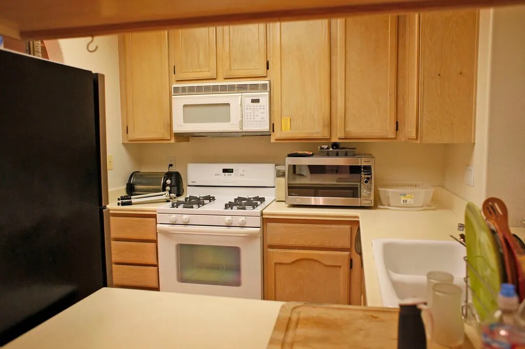 Building Photo - 3587 Cameo Dr