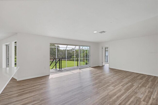 Building Photo - 2460 Whippoorwill Cir