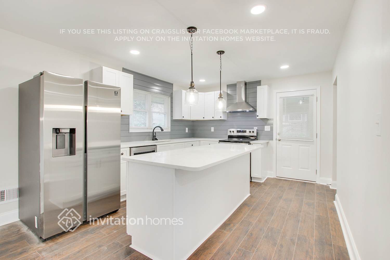 Building Photo - 8475 Estelle St