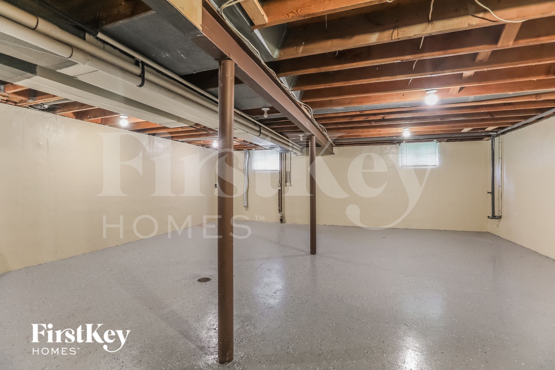 Building Photo - 8117 Hardy St