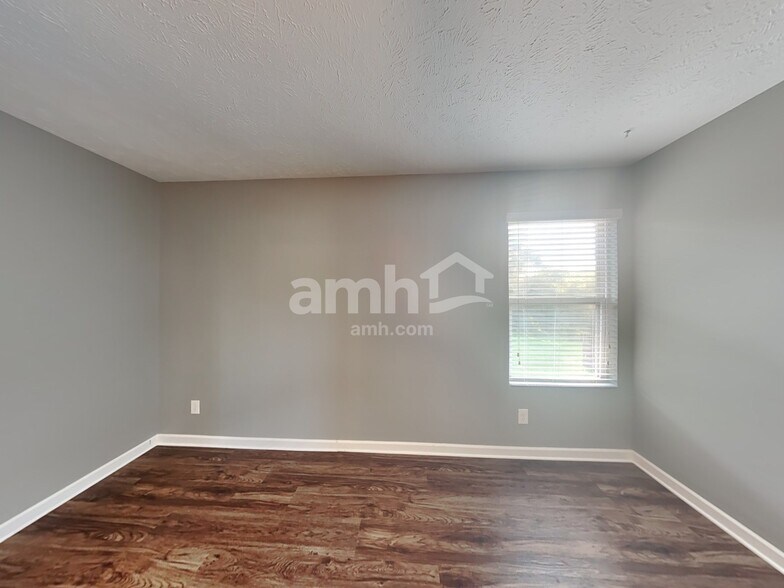 Building Photo - 1010 Harmony Ln
