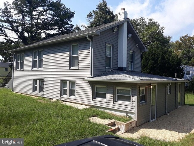 Building Photo - 2228 Kennedy Ave