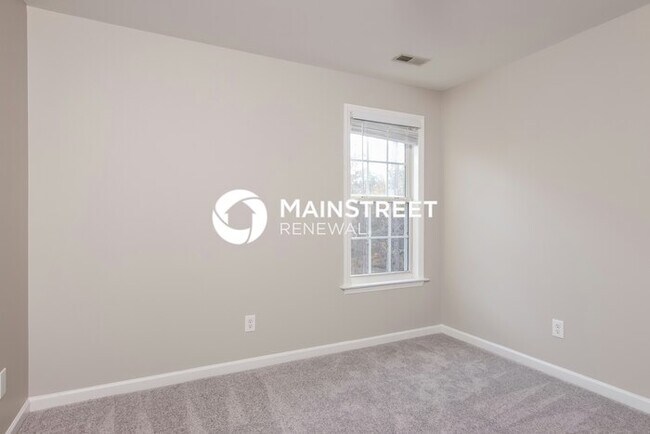 Building Photo - 3 Bedroom Pet-Friendly Home in Garner, NC with Main Street Renewal