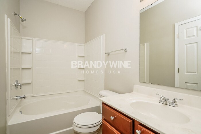 Building Photo - 877 Blue Ash Trail