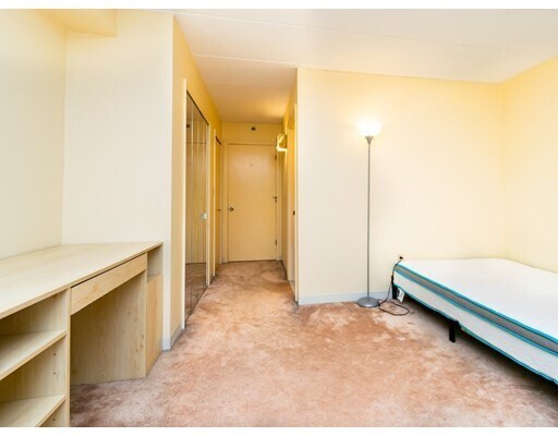 Building Photo - 1933 Commonwealth Ave