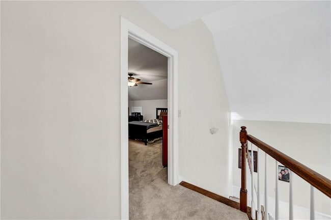 Building Photo - 2448 Kings Arms Dr