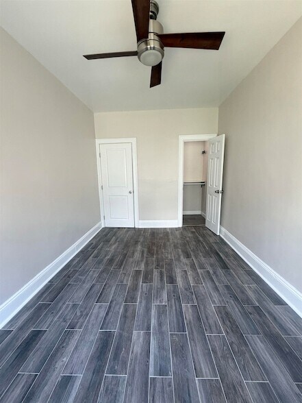 Building Photo - 138 W 30th St