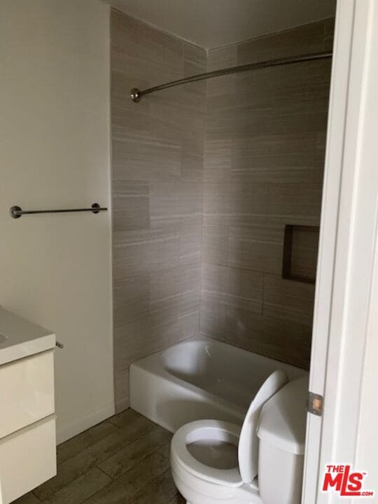 Building Photo - 922 N Hudson Ave