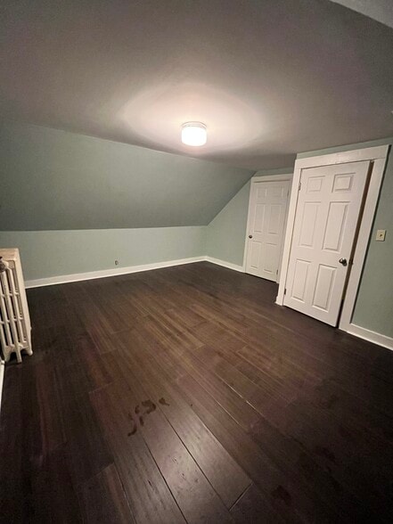 2nd floor bedroom - 5 Pleasant St