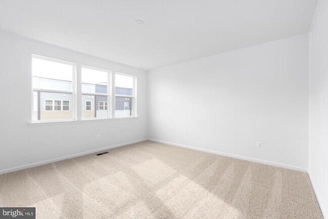 Building Photo - 2546 Neabsco Common Pl