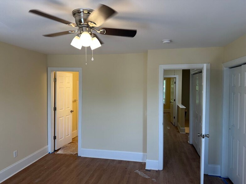 Building Photo - 115 Windermere Dr