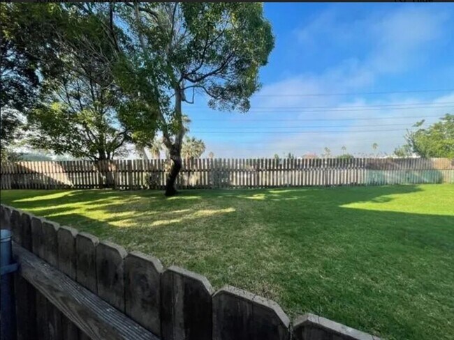 Building Photo - LOCATION & PRIVACY! Spacious 3 br Condo wi...