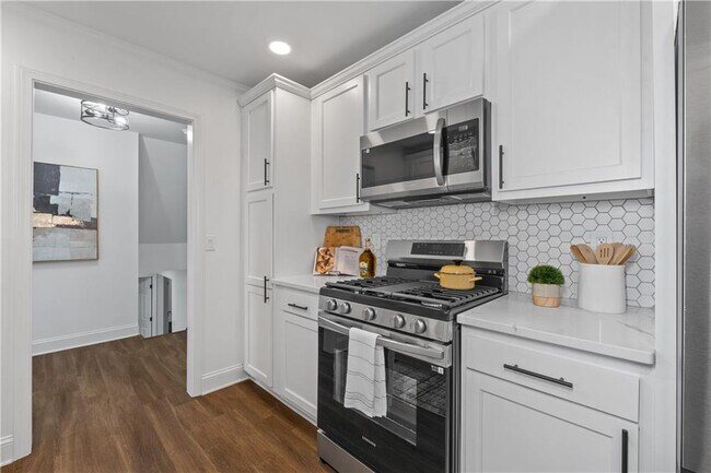 Building Photo - 3144 Flamingo Dr