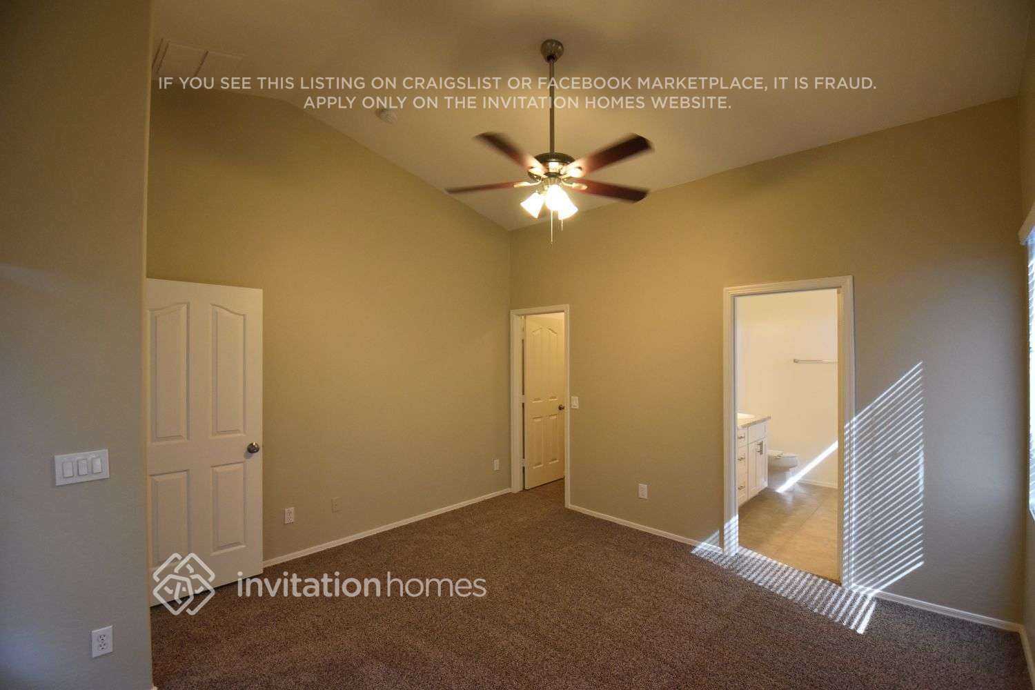 Building Photo - 4685 E Alamo St