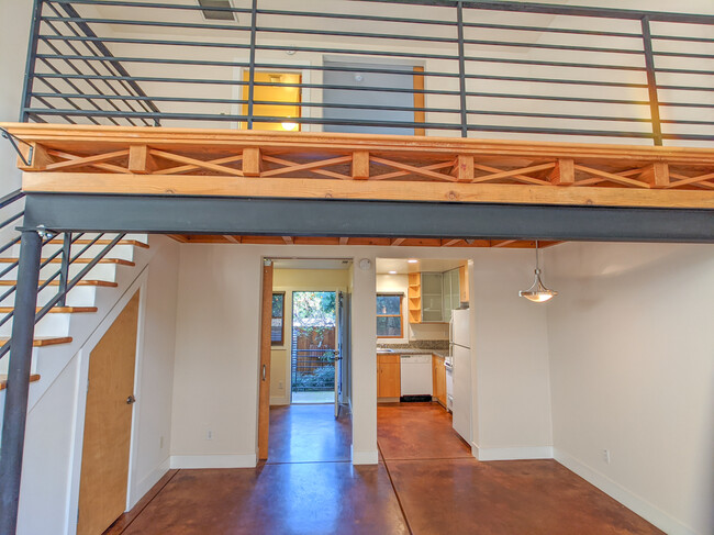 1st floor living room / dining area - 1701 15th St