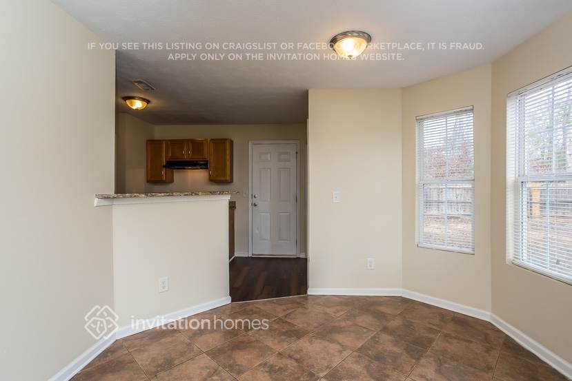 Building Photo - 215 Bramble Bush Trail