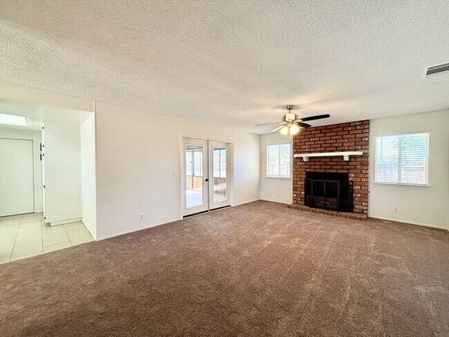 Building Photo - 9472 Wasco Ave