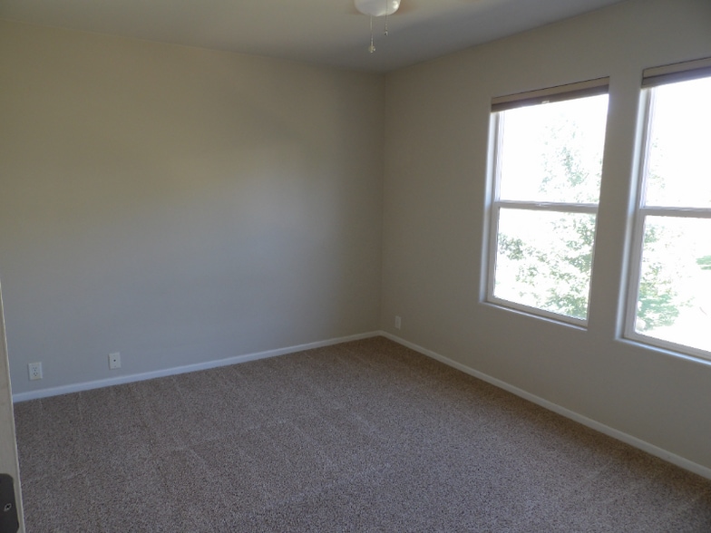 Building Photo - 2163 Squawbush Ridge Grove