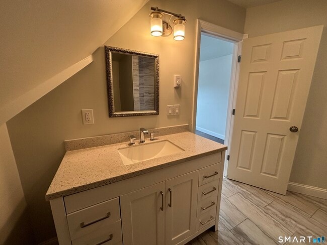 Building Photo - 241 Lewis St