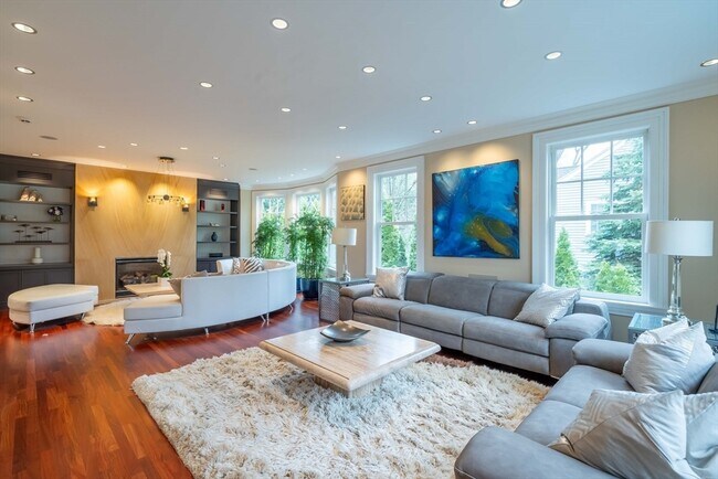 Building Photo - 16 Meriam St