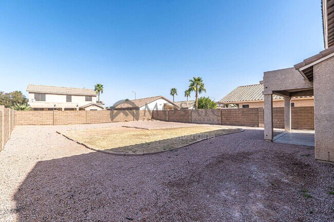 Building Photo - 9304 E Monte Ave