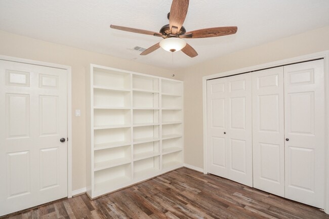 Building Photo - 12518 Dolgo Dr