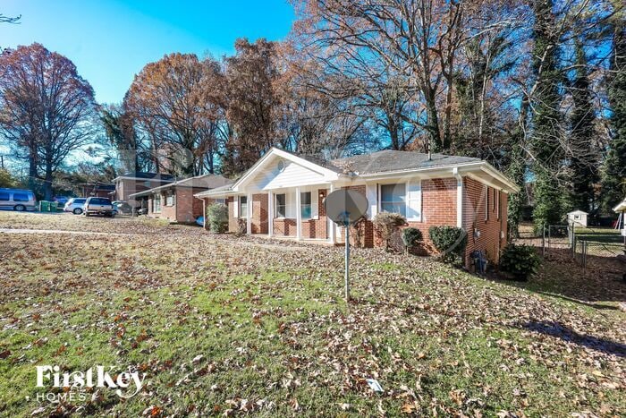 Building Photo - 1443 Willow Trail SW