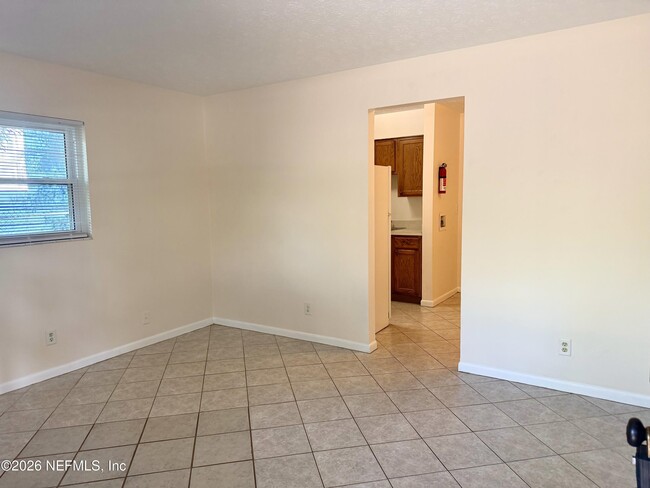 Building Photo - 3226 Rosselle St