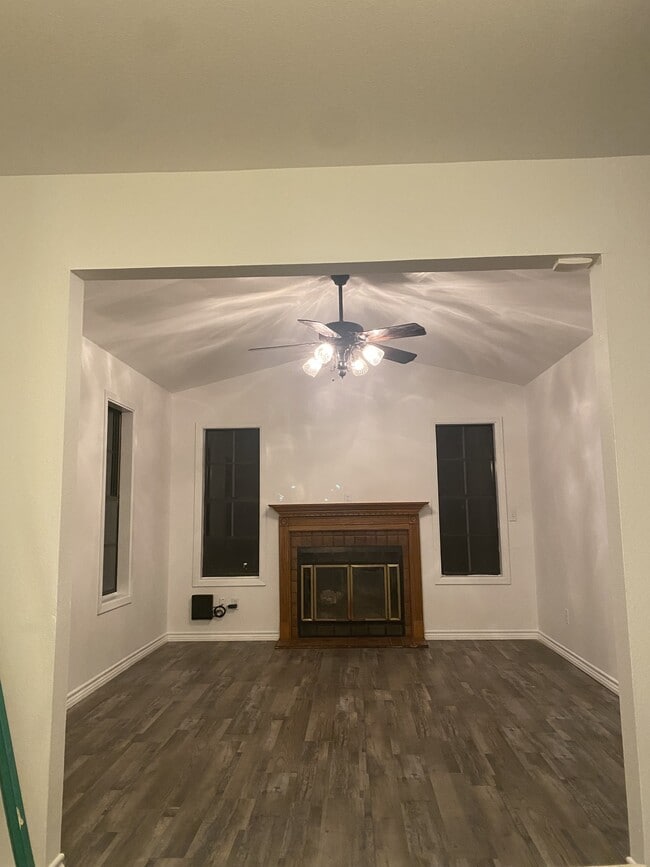 Building Photo - 18733 County Rd 1293