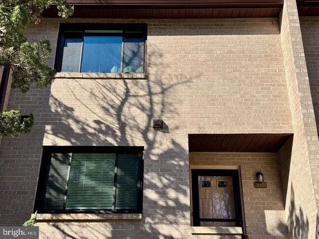 Building Photo - 3885 Steppes Ct