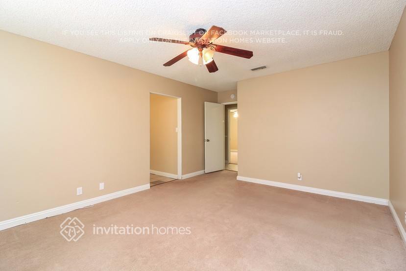 Building Photo - 41797 Royal Palm Dr